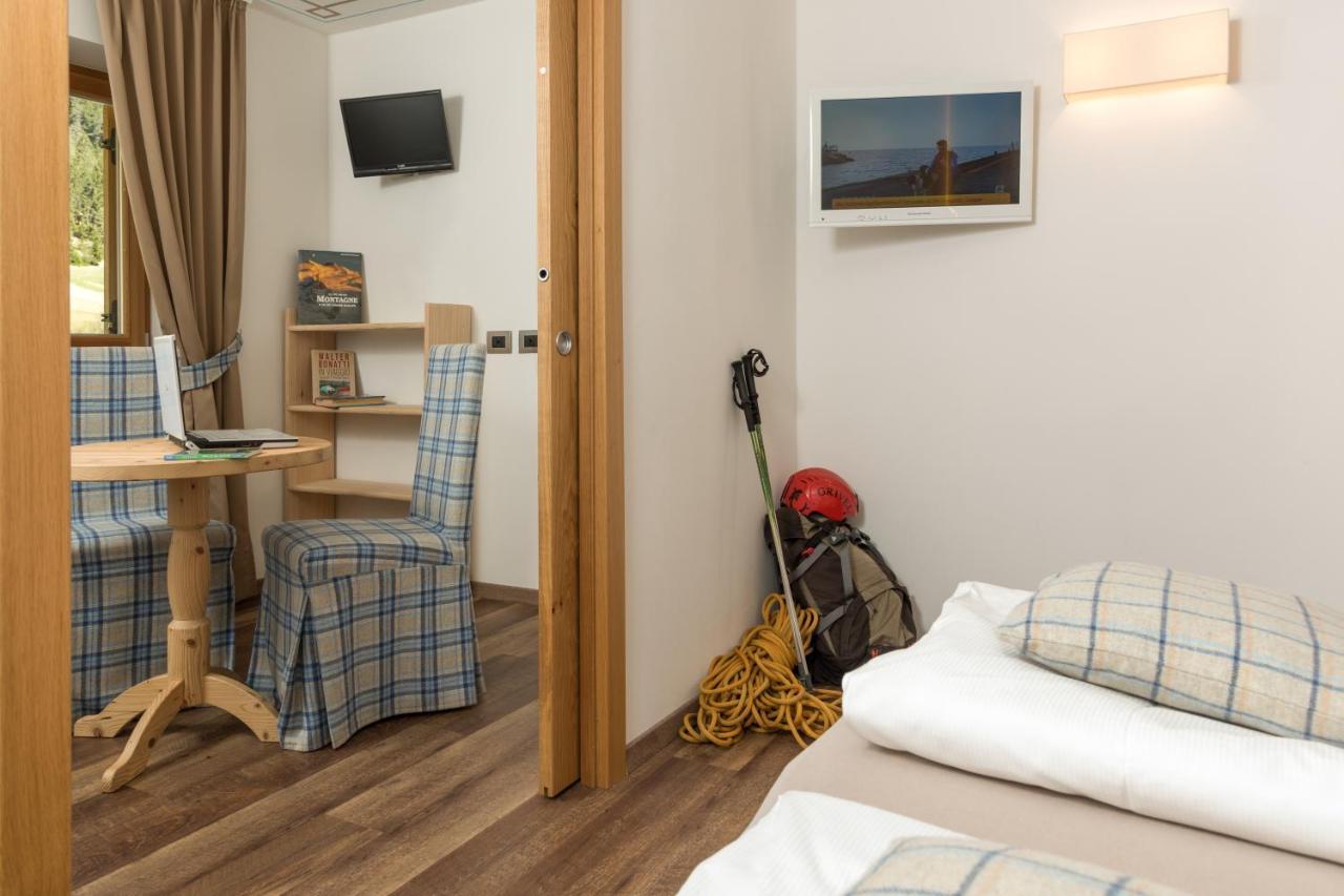 Hotel Garni Lastei Pozza di Fassa Ngoại thất bức ảnh