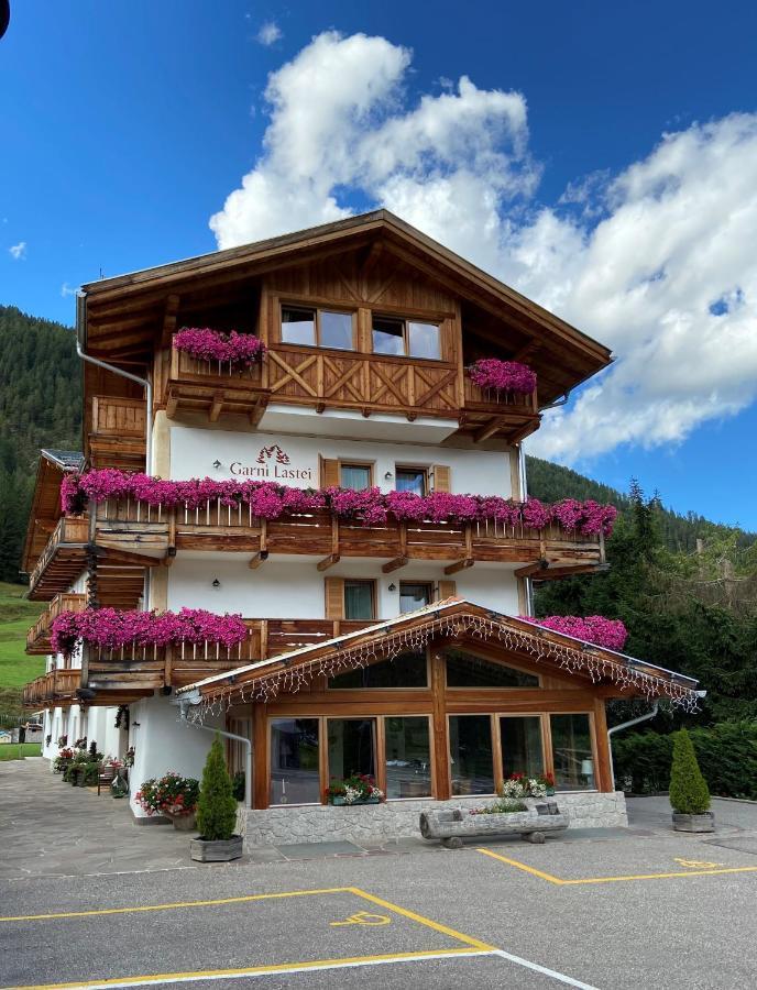 Hotel Garni Lastei Pozza di Fassa Ngoại thất bức ảnh