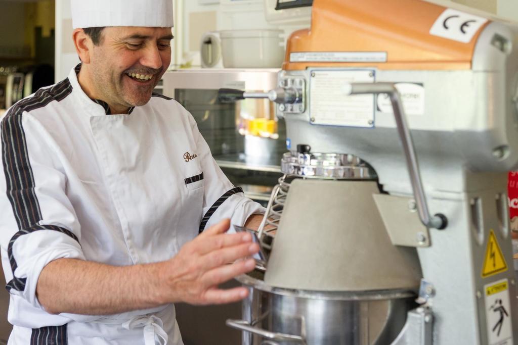 Hotel Garni Lastei Pozza di Fassa Ngoại thất bức ảnh